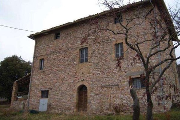 casa indipendente in vendita ad Assisi