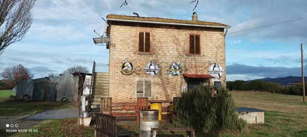 casa indipendente in vendita ad Assisi