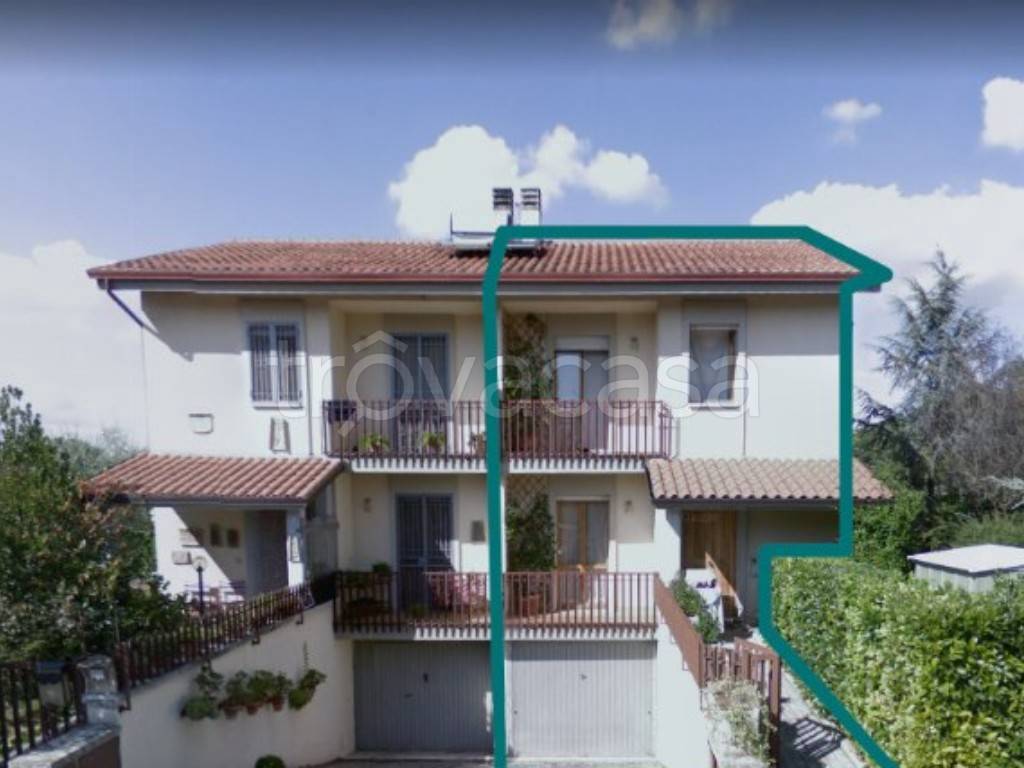 casa indipendente in vendita ad Assisi in zona Rivotorto