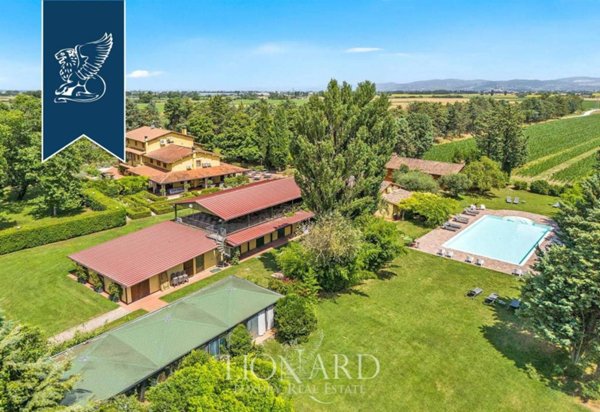 negozio in vendita ad Assisi