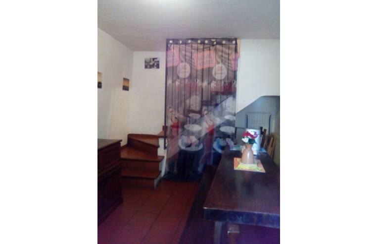 casa indipendente in vendita ad Assisi in zona Palazzo