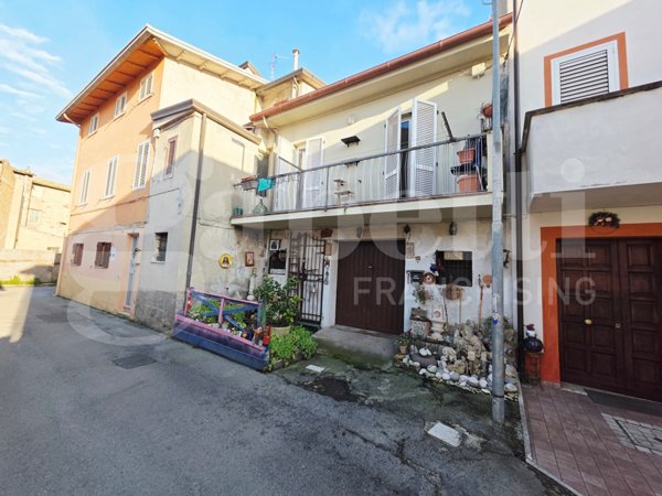 appartamento in vendita ad Assisi in zona Santa Maria degli Angeli