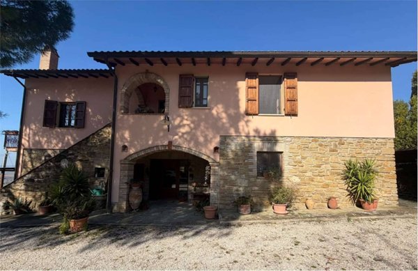 appartamento in vendita ad Assisi in zona Palazzo