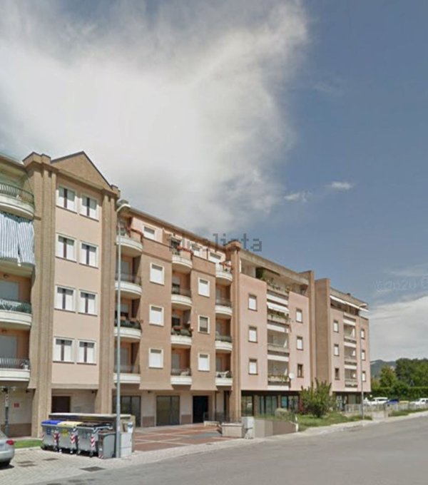 negozio in vendita ad Assisi