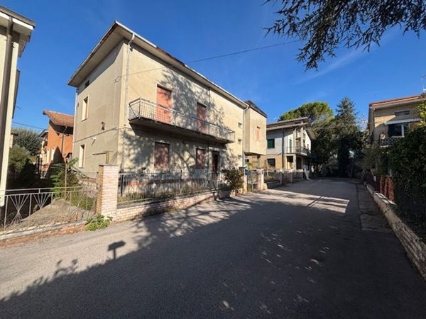 casa indipendente in vendita ad Assisi in zona Santa Maria degli Angeli