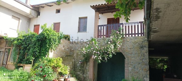 casa indipendente in vendita ad Assisi