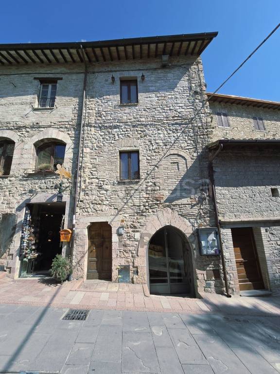 casa indipendente in vendita ad Assisi