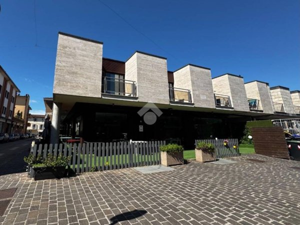 appartamento in vendita ad Assisi in zona Santa Maria degli Angeli