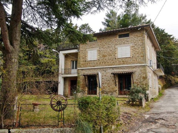 intera palazzina in vendita ad Assisi in zona San Presto