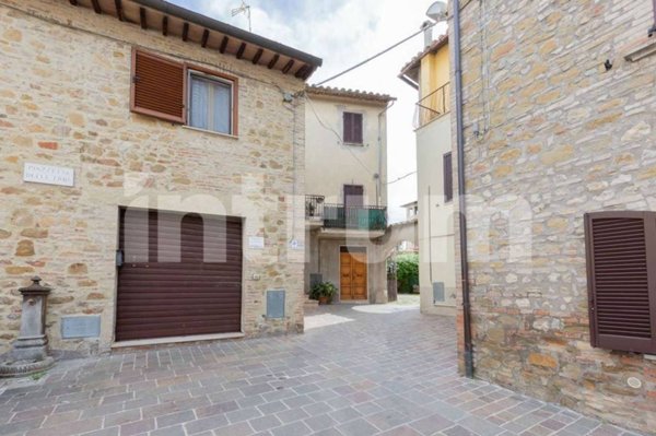 appartamento in vendita ad Assisi in zona Petrignano
