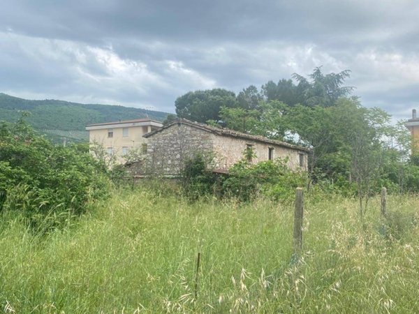 casale in vendita ad Assisi