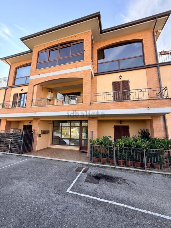 appartamento in vendita ad Assisi