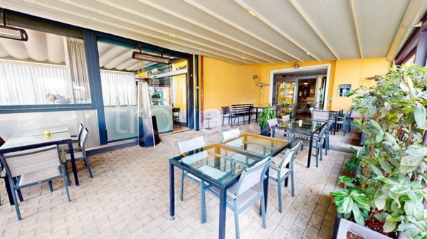 negozio in vendita ad Assisi in zona Santa Maria degli Angeli