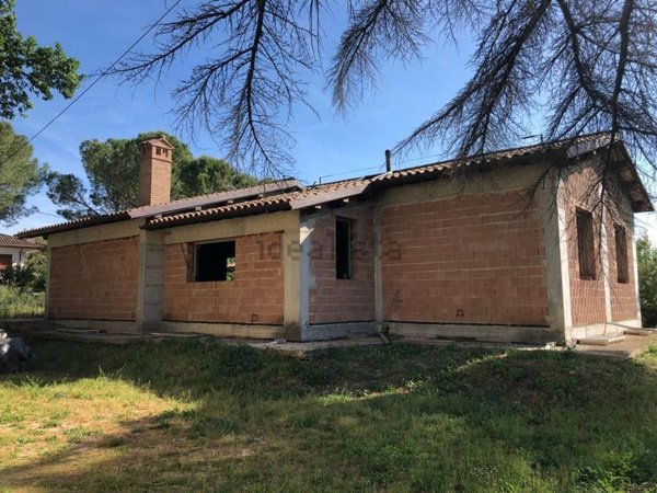 casa indipendente in vendita ad Assisi in zona Capodacqua