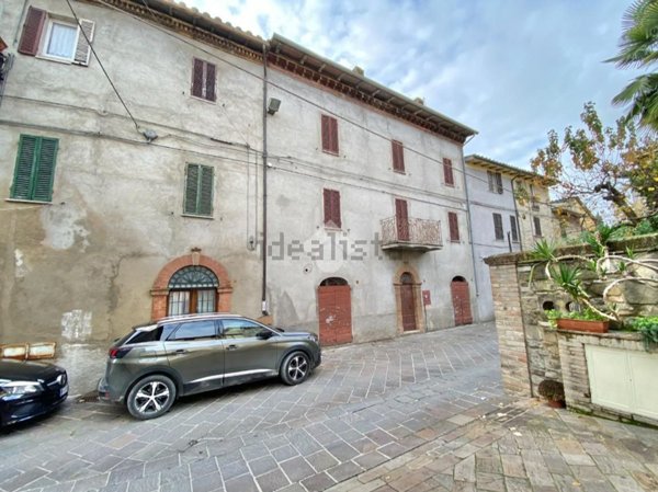 appartamento in vendita ad Assisi in zona Petrignano