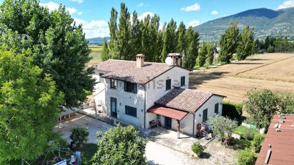 appartamento in vendita ad Assisi