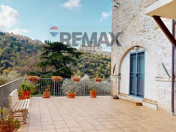 casale in vendita ad Assisi