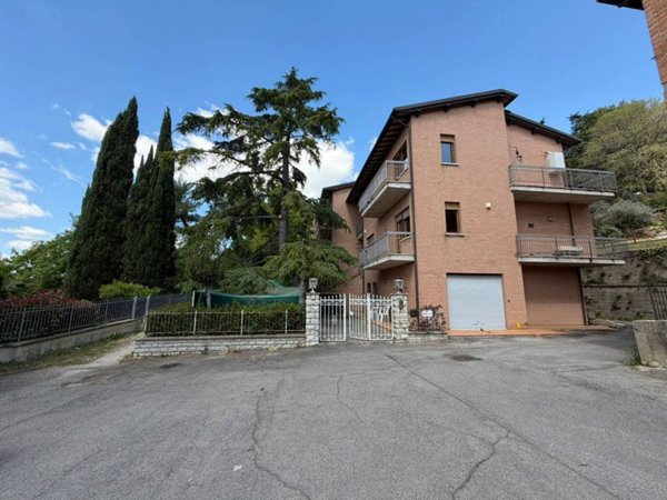 casa indipendente in vendita ad Assisi