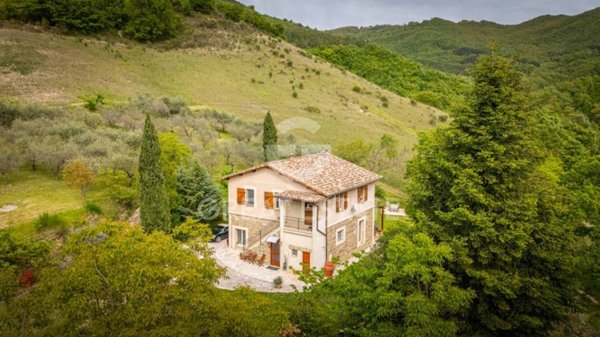 casale in vendita ad Assisi