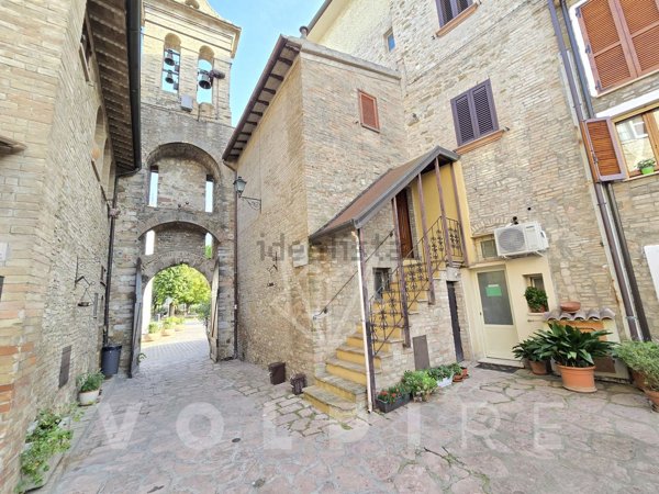 casa indipendente in vendita ad Assisi in zona Tordandrea