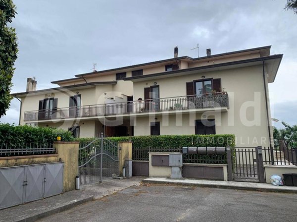 appartamento in vendita ad Assisi in zona Petrignano