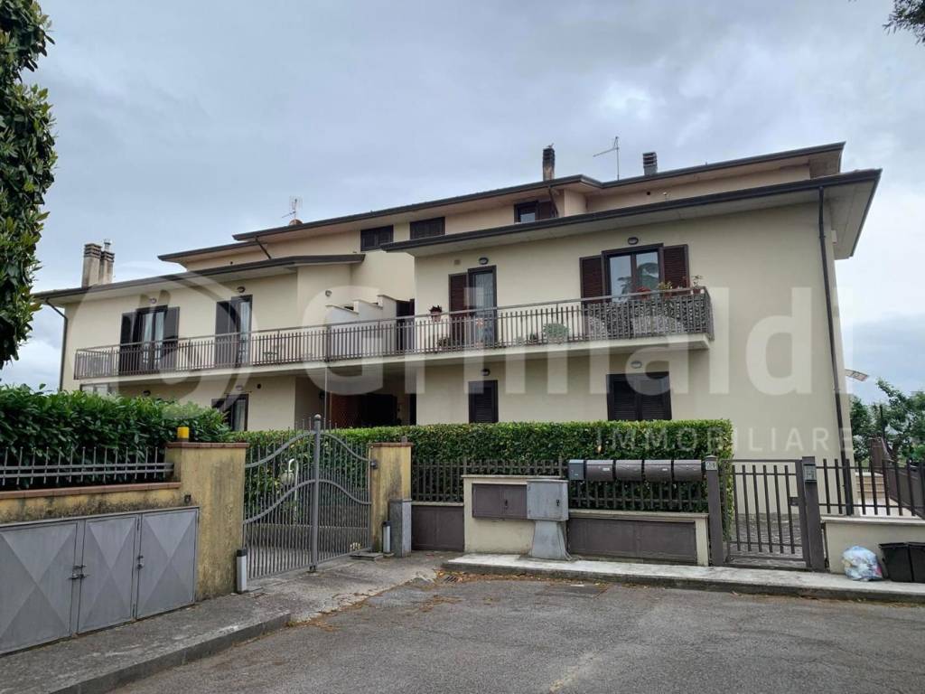 appartamento in vendita ad Assisi in zona Petrignano