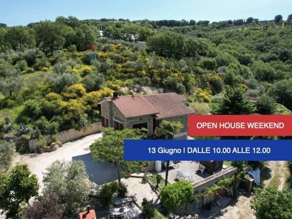 casa indipendente in vendita ad Assisi in zona Rocca San Angelo