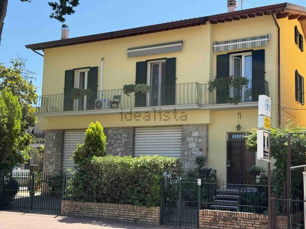 casa indipendente in vendita ad Assisi in zona Santa Maria degli Angeli