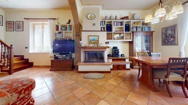 casa indipendente in vendita ad Assisi in zona Viole