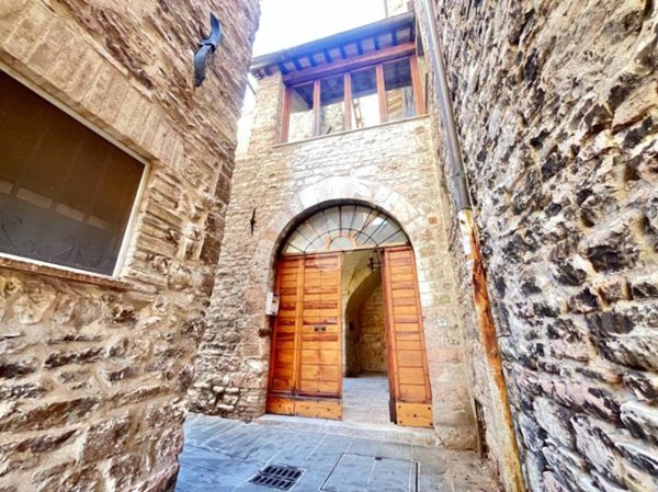 casa indipendente in vendita ad Assisi