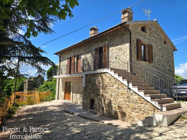 casa indipendente in vendita ad Assisi in zona Tordandrea