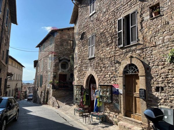 casa indipendente in vendita ad Assisi
