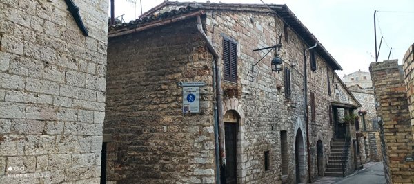 appartamento in vendita ad Assisi