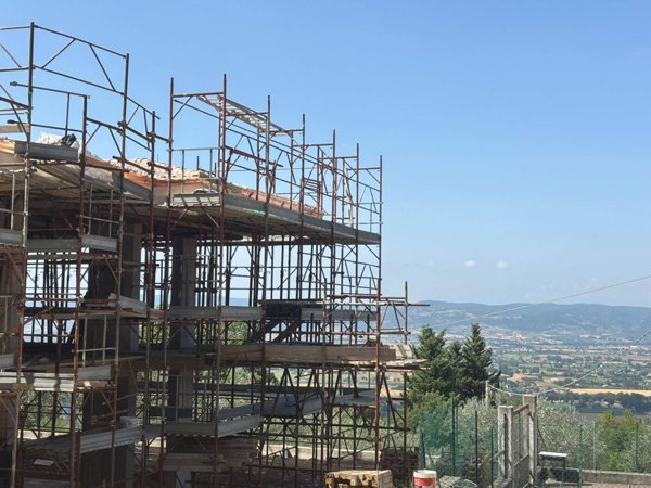 casa indipendente in vendita ad Assisi