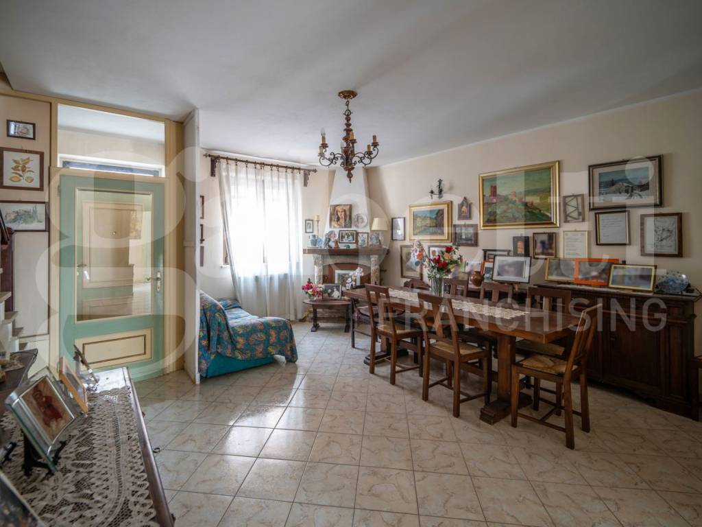 casa indipendente in vendita ad Assisi