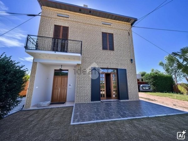 casa indipendente in vendita ad Assisi in zona Castelnuovo