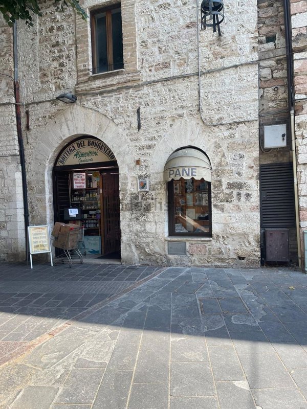 ufficio in vendita ad Assisi