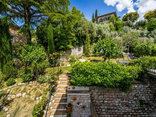 appartamento in vendita ad Assisi