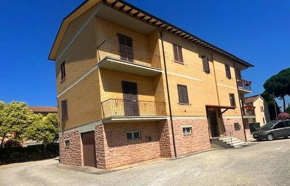 appartamento in vendita ad Assisi in zona Petrignano