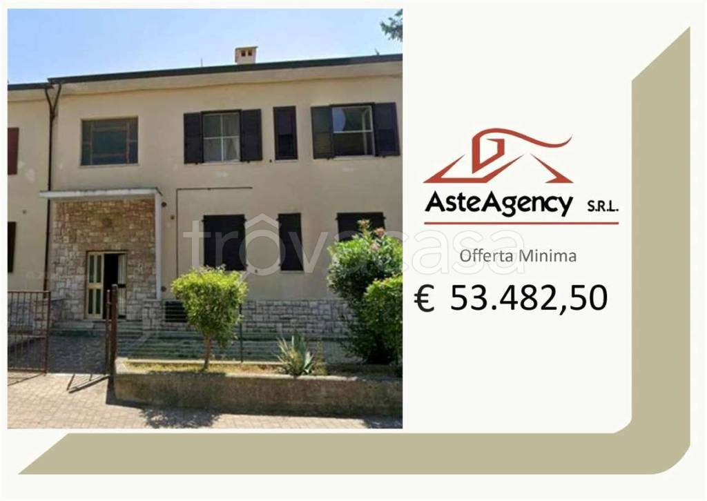 appartamento in vendita ad Assisi in zona Petrignano