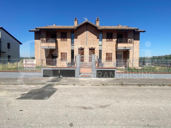 appartamento in vendita ad Assisi in zona Petrignano