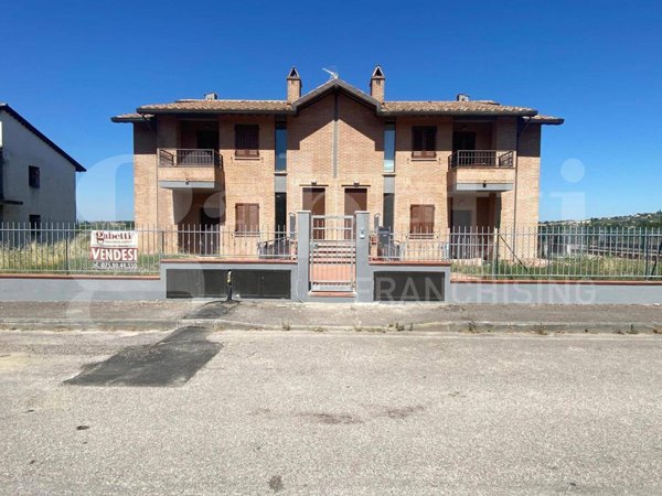 appartamento in vendita ad Assisi in zona Petrignano