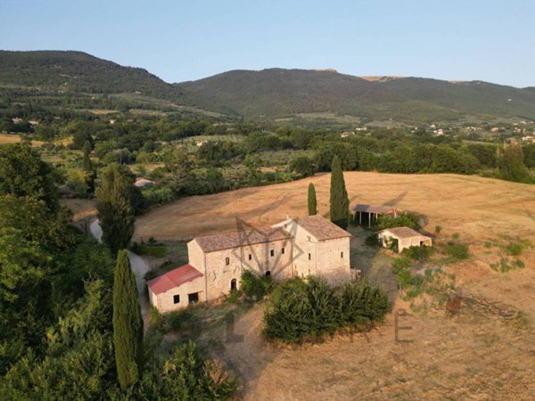 casa indipendente in vendita ad Assisi in zona Rivotorto