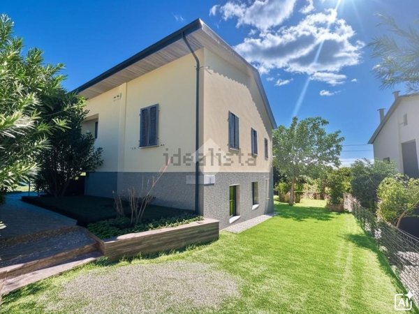 casa indipendente in vendita ad Assisi in zona Viole