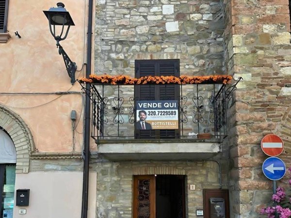 casa indipendente in vendita ad Assisi in zona Tordandrea