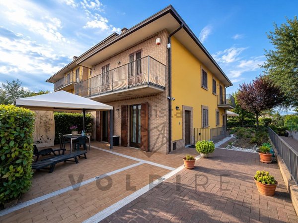 casa indipendente in vendita ad Assisi in zona Santa Maria degli Angeli