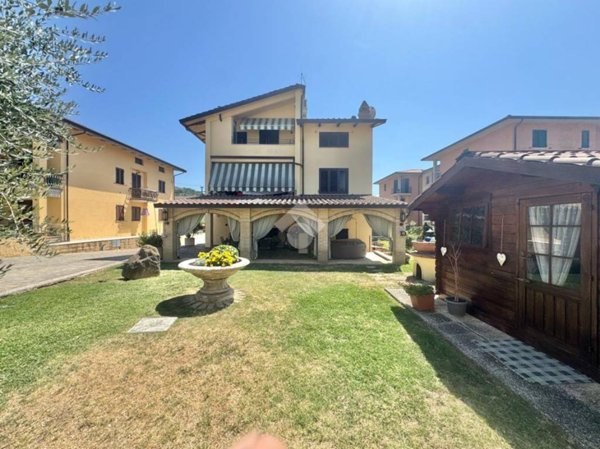 appartamento in vendita ad Assisi in zona Palazzo