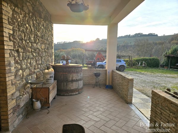 casa indipendente in vendita ad Assisi