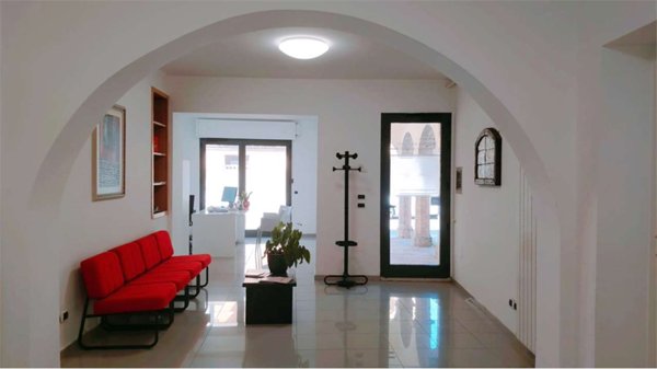 ufficio in vendita ad Assisi in zona Santa Maria degli Angeli
