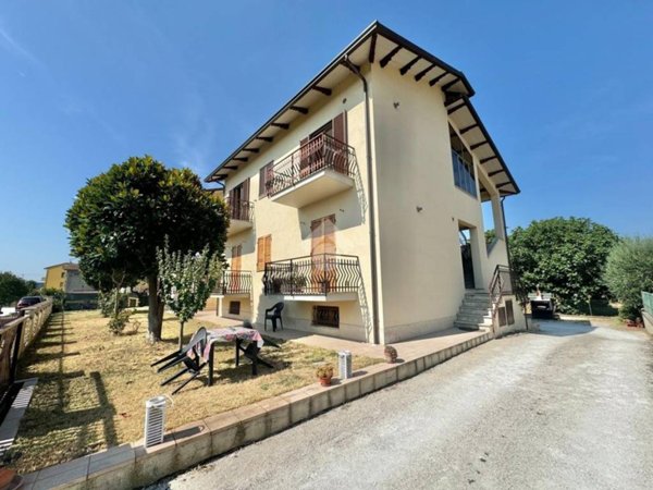 appartamento in vendita ad Assisi in zona Petrignano